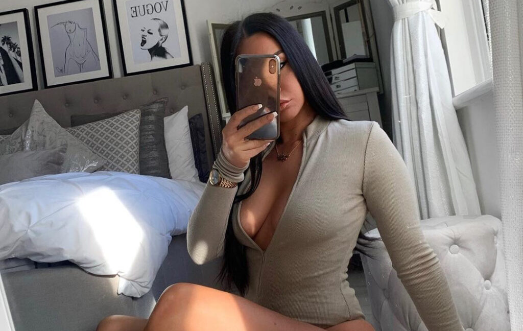 Latin Mail Brides — How To Conquer These Passionate Girls Online?